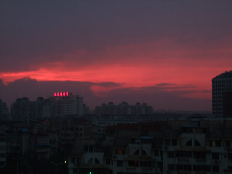 昨天我夜观天象 明天会是个好天气